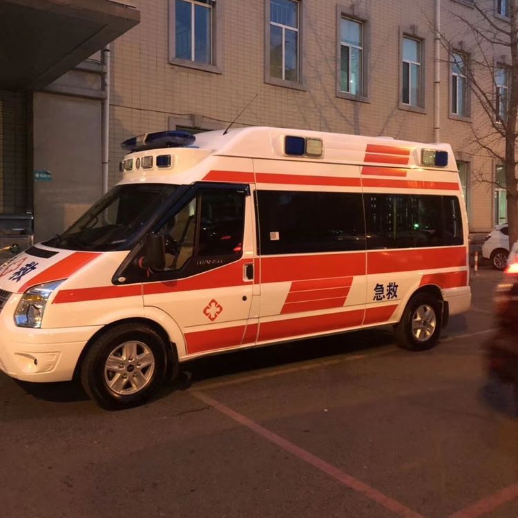 安源夜间租赁救护车护送病人转院：安全转运的 8 大核心注意事项